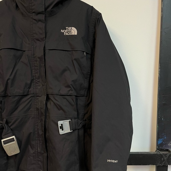 North Face Puffer Jacket - Picture 2 of 4